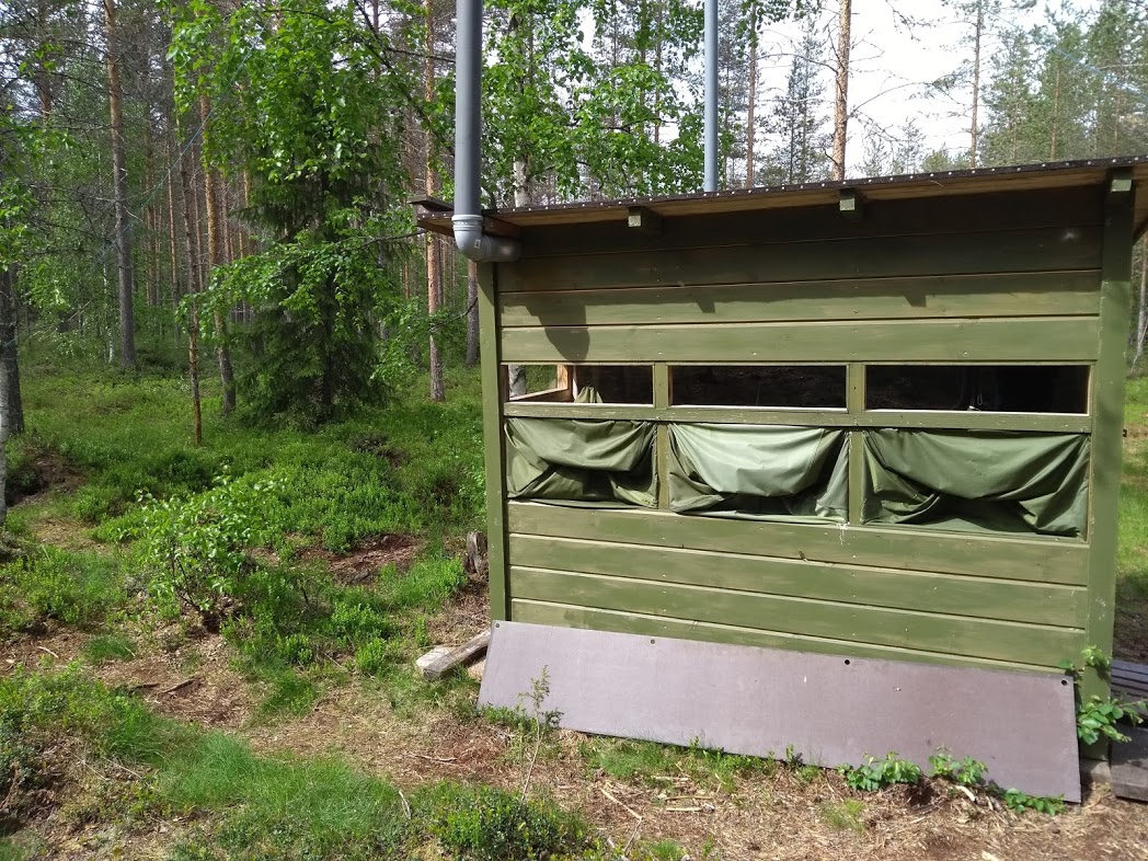 Verschlag zur Wildtierbeobachtung in Finnland