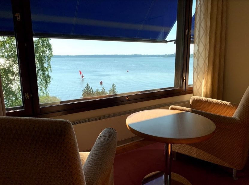 Ausblick aus Deluxe-Zimmer im Seaside Wing des Hilton Helsinki Kalastajatorppa
