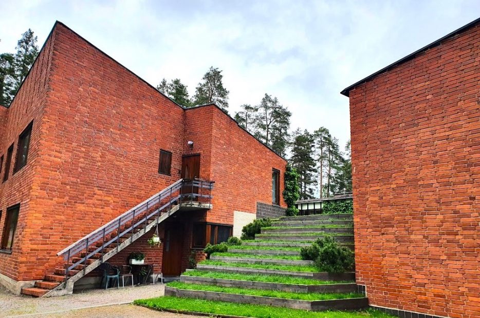 Rathaus von Säynätsalo, entworfen von Alvar Aalto